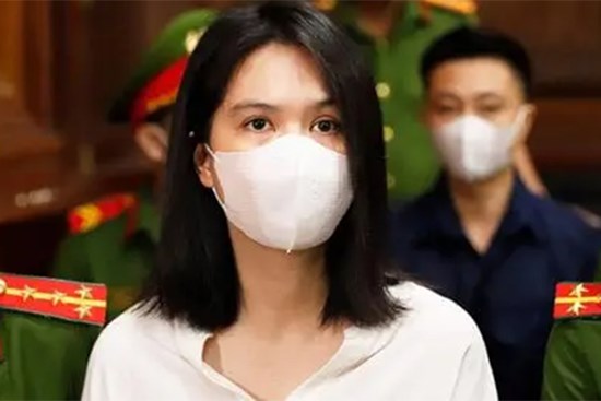 Clip: Ngọc Trinh nói lời sau cùng khi bị đề nghị mức án 6 - 9 tháng tù