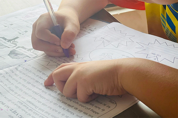 Vụ nữ sinh Hà Nội bị đánh chảy máu mặt: UBND quận yêu cầu làm rõ-2