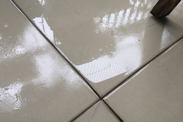 Cách cắm cành đào dăm chưng phòng khách cho 1 mùa Tết tiết kiệm mà vẫn đủ đầy, an vui-13