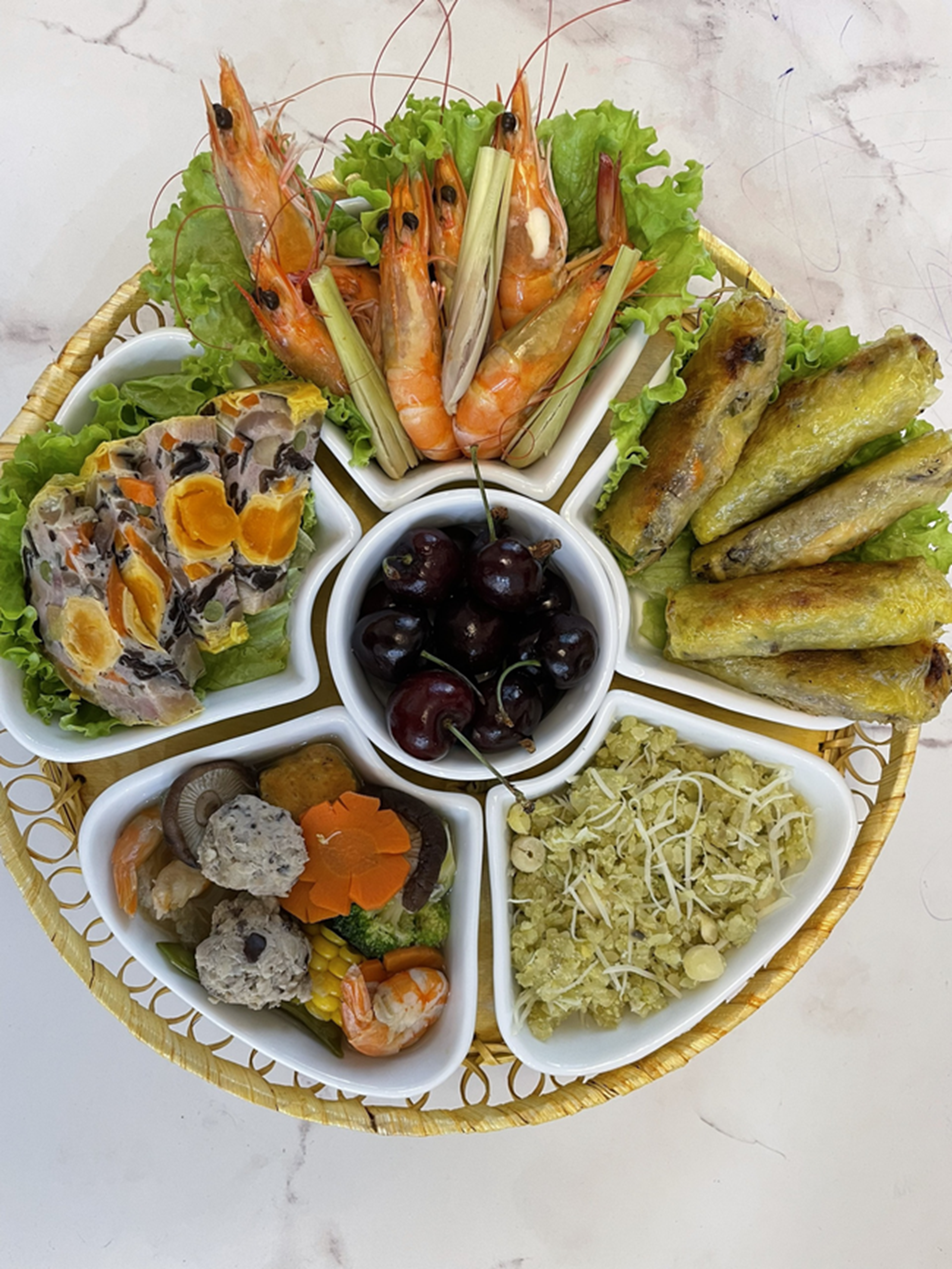 Đại hội khoe mâm cúng ông Công, ông Táo: Có người dậy từ 4 giờ sáng chuẩn bị để kịp giờ... đi làm!-9