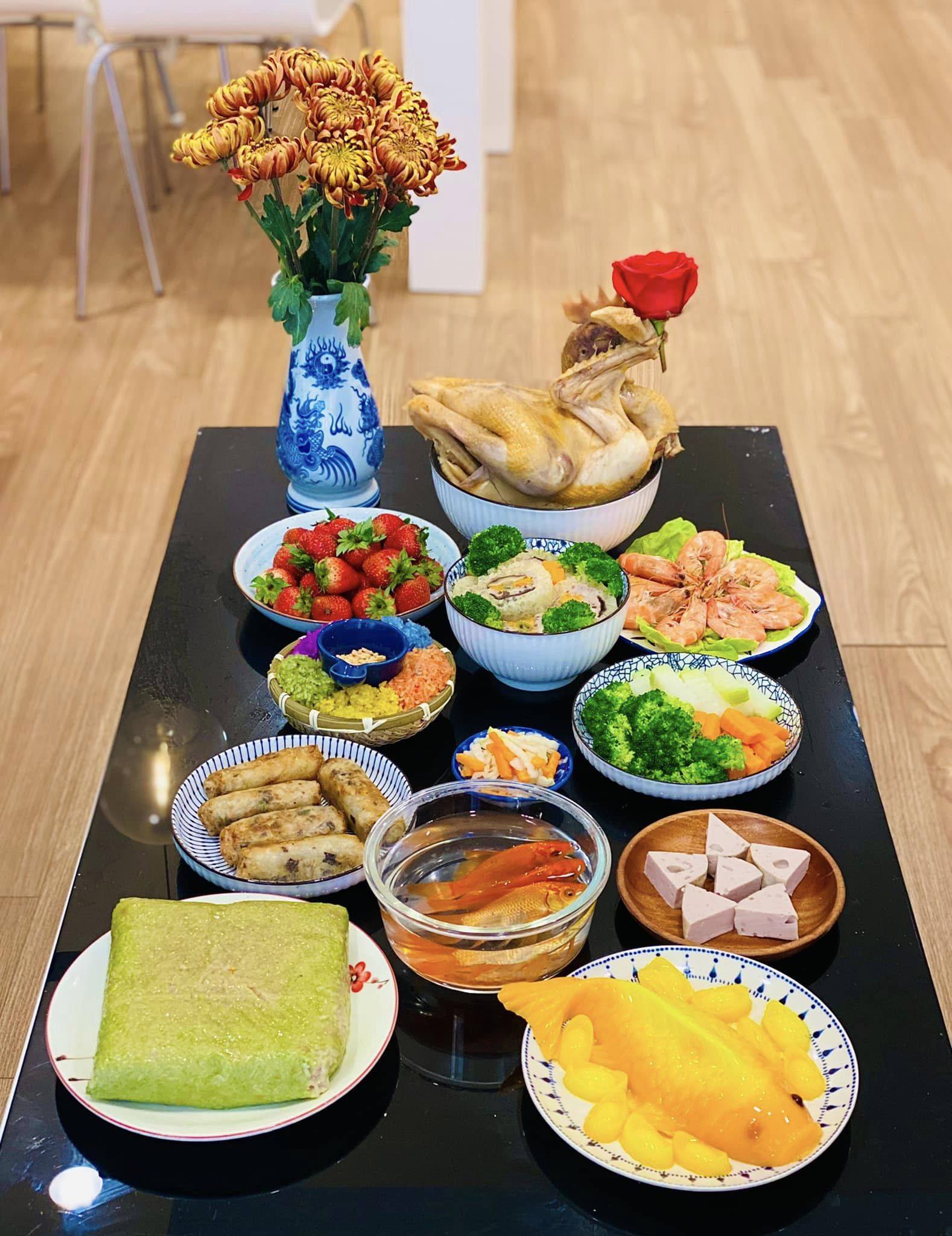 Đại hội khoe mâm cúng ông Công, ông Táo: Có người dậy từ 4 giờ sáng chuẩn bị để kịp giờ... đi làm!-10