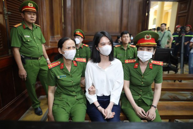 Ngọc Trinh trả giá đắt-1