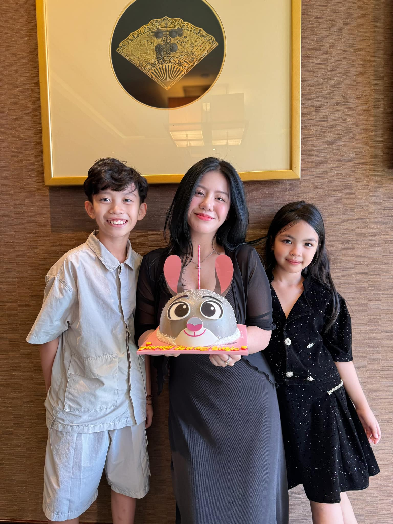 Minh Nhựa mừng sinh nhật con gái thứ 2, mối quan hệ mẹ kế - con chồng được tiết lộ qua 1 khoảnh khắc-3