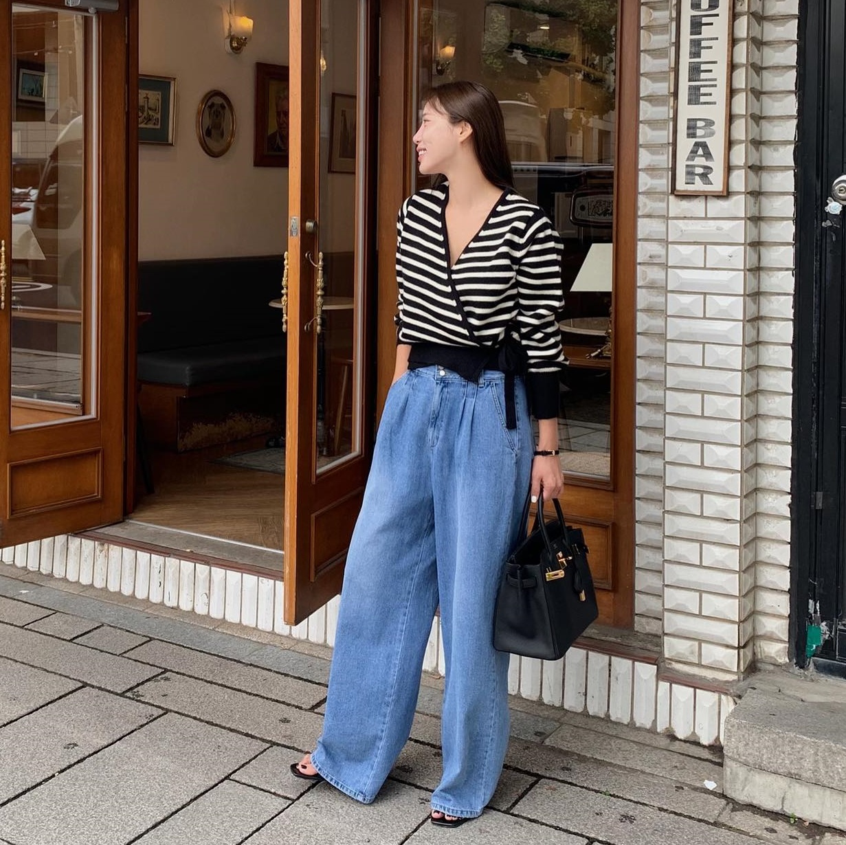 4 công thức diện áo len hack tuổi giúp bạn tỏa sáng dịp Tết-11