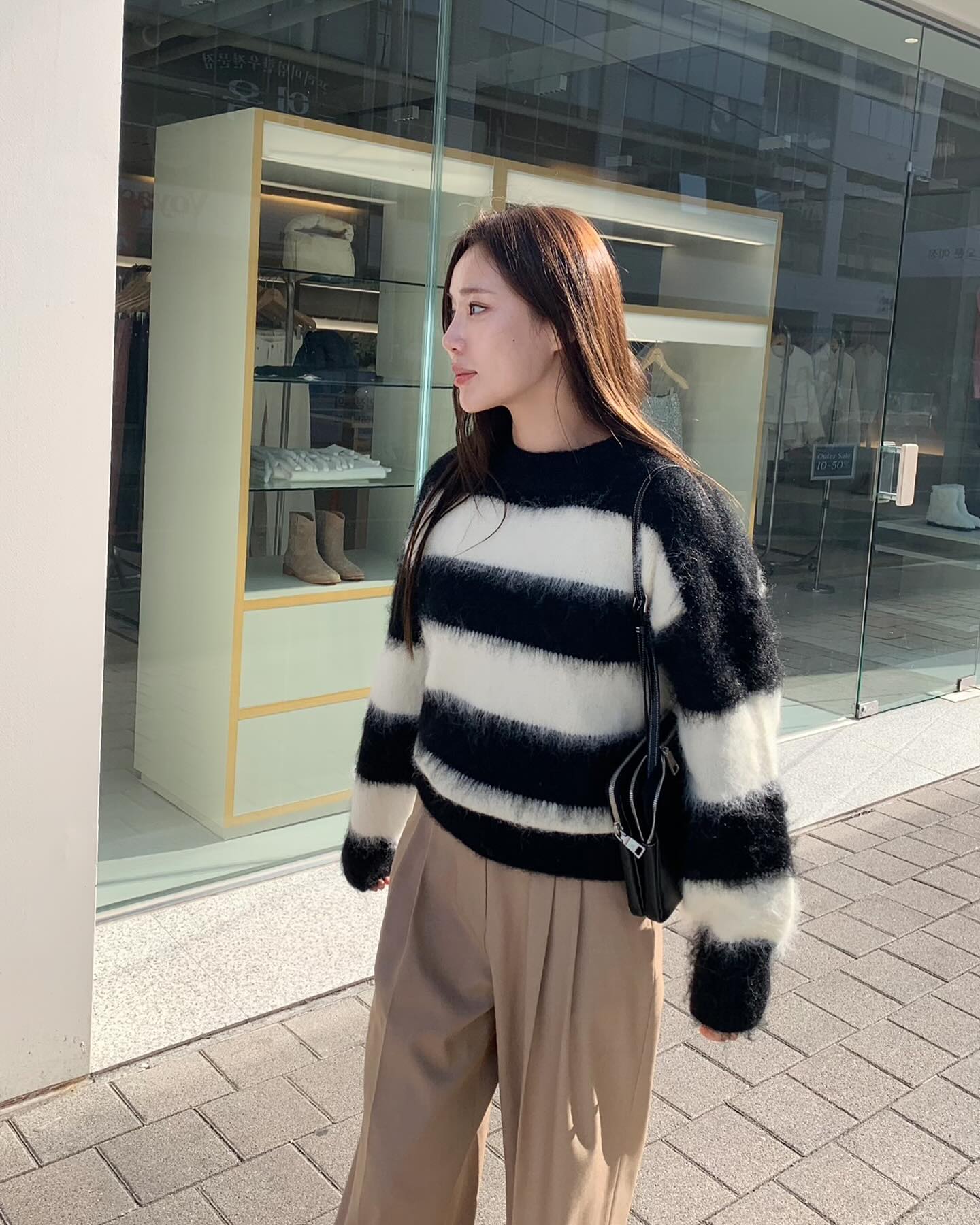 4 công thức diện áo len hack tuổi giúp bạn tỏa sáng dịp Tết-12