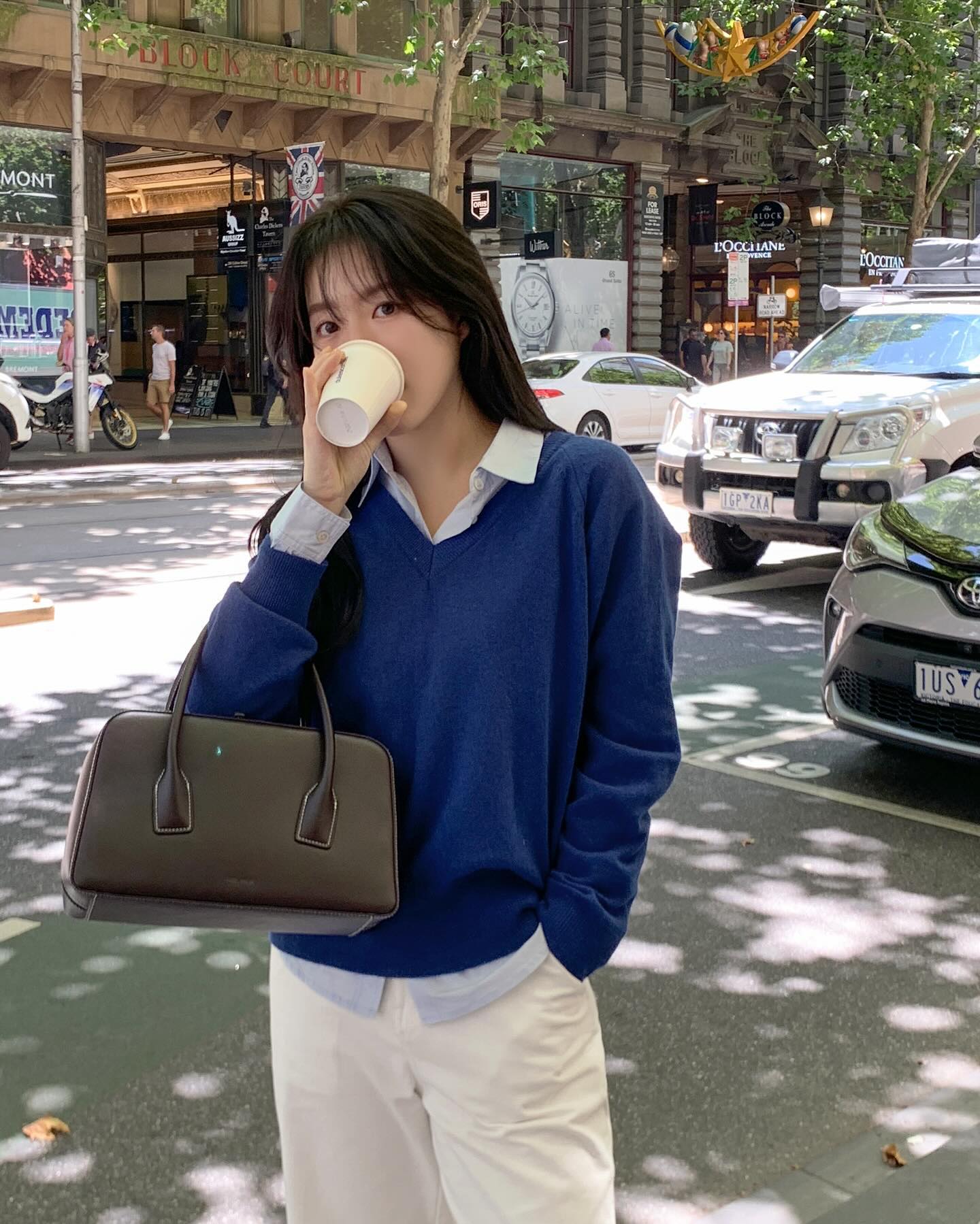 4 công thức diện áo len hack tuổi giúp bạn tỏa sáng dịp Tết-7