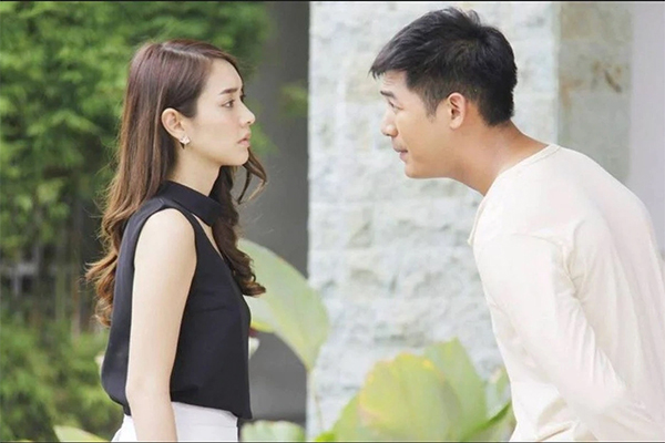 Nhìn mâm cỗ bị mẹ chồng chia đôi với 2 phần hoàn toàn khác biệt mà nước mắt tôi ứa ra-2
