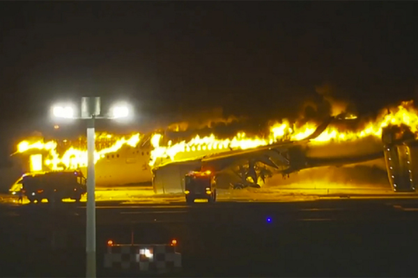 Hiểu lầm bi kịch trong vụ va chạm máy bay thảm khốc ở Nhật Bản?-2