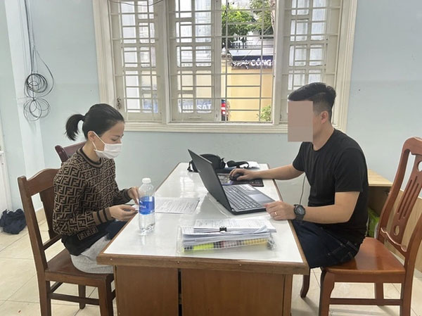 Thấy đồng nghiệp gặp khó, người phụ nữ lừa lấy 6,6 tỉ đồng-1