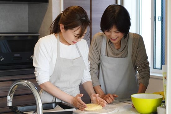 Năm làm dâu đầu tiên, tôi bị mẹ chồng 