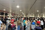 Hành khách bỏ quên tài sản 300 triệu ở xe đẩy hành lý sân bay Tân Sơn Nhất-3