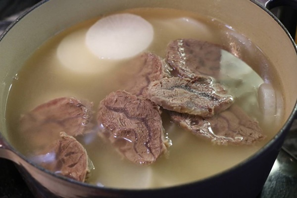 Mùa đông nên thường xuyên ăn món canh này để chống cảm lạnh, bồi bổ khí huyết và phòng ngừa suy nhược cơ thể-1