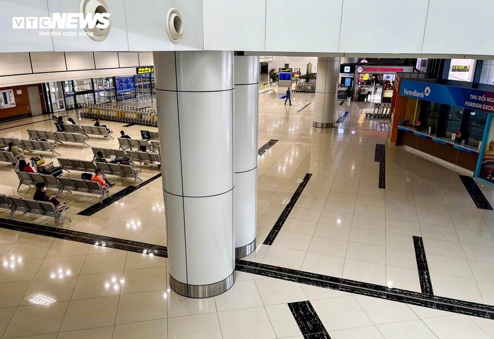 Sân bay Nội Bài vắng khách ngày cận Tết-9