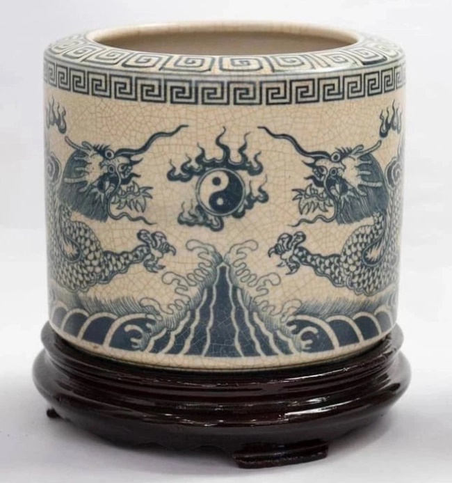 Những kiêng kỵ cần tránh khi đặt bát hương trên bàn thờ ngày Tết-1