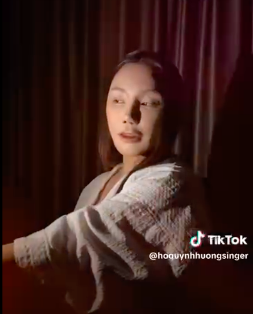 Hồ Quỳnh Hương tự tin để lộ khuôn mặt lúc ít son phấn, nhan sắc tuổi 44 ra sao?-2