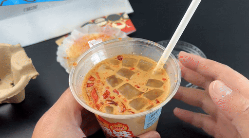 Dân mạng xứ Trung đổ xô đi thử cà phê ớt: Nghe đau bụng nhưng bán 300 cốc/ngày vẫn cháy hàng-3