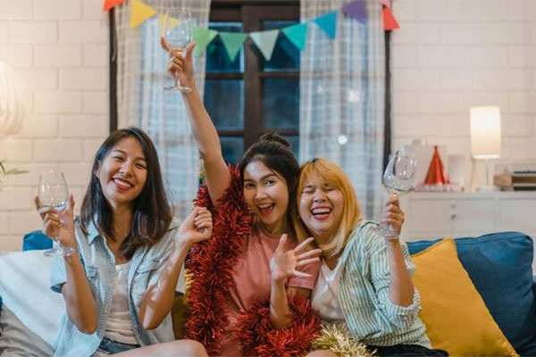 Vì sao mọi người thường tiêu tiền không tính toán vào dịp Tết?-1