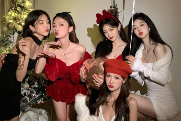 Vì sao mọi người thường tiêu tiền không tính toán vào dịp Tết?-2