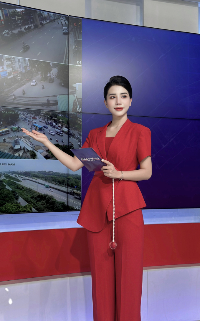 Nhan sắc ngọt ngào của MC Thời sự Như Quỳnh vừa giành ngôi Á khôi Hà Nội 2023-1