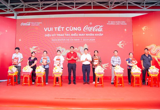 Coca-Cola Việt Nam tặng quà Tết cho hàng nghìn hoàn cảnh khó khăn