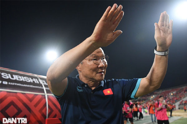 HLV Park Hang Seo chính thức làm việc ở đội bóng hạng Nhì Việt Nam-1