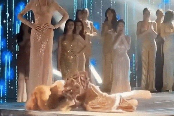 Người đàn ông đầu tiên ở Việt Nam sinh con sau 4 năm: Hai vợ chồng vừa tiếp tục phẫu thuật-8