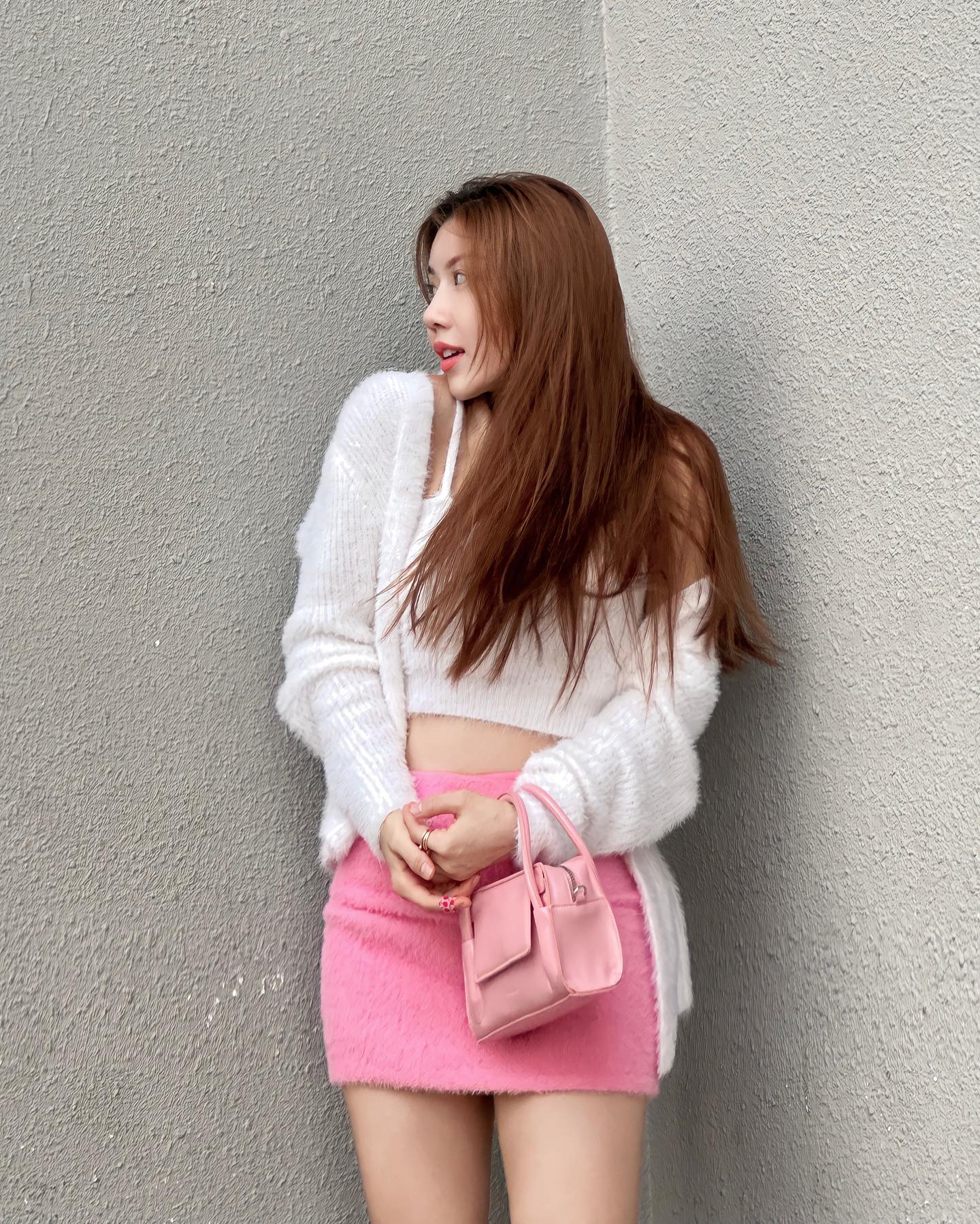 Chị đẹp 35 tuổi Trang Pháp luôn trẻ trung và năng động nhờ 4 kiểu trang phục-1