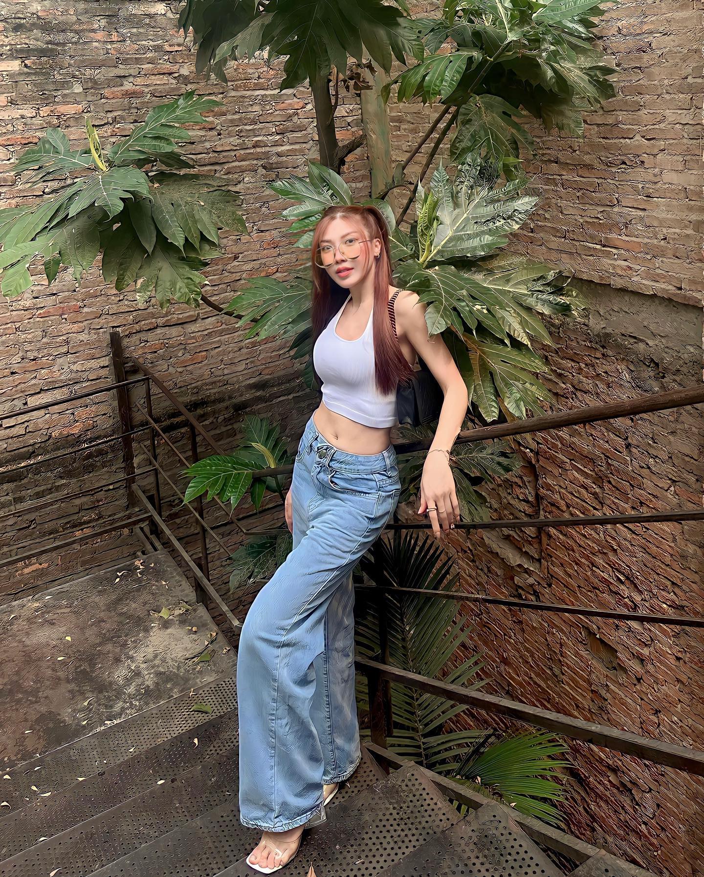 Chị đẹp 35 tuổi Trang Pháp luôn trẻ trung và năng động nhờ 4 kiểu trang phục-8