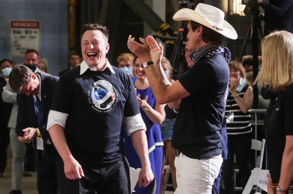 Tiền và ma túy là sợi dây ràng buộc Elon Musk với Tesla-2