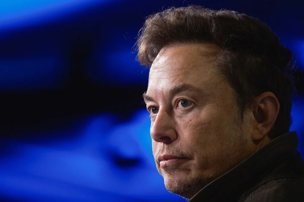 Tiền và ma túy là sợi dây ràng buộc Elon Musk với Tesla-4