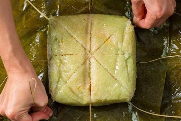 Cảnh sát đột kích quán bar ở quận trung tâm Hà Nội, hơn 200 người bị mời về trụ sở-4