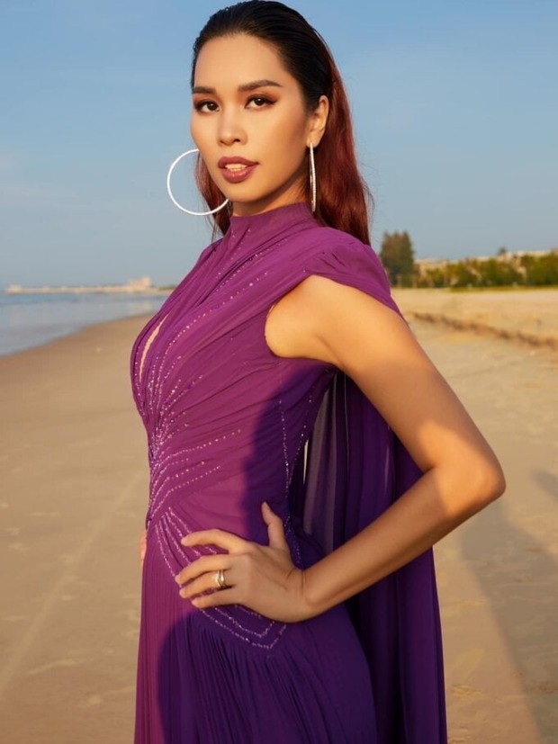 Hà Anh tự tin diện bikini, khoe bụng bầu 6 tháng-7