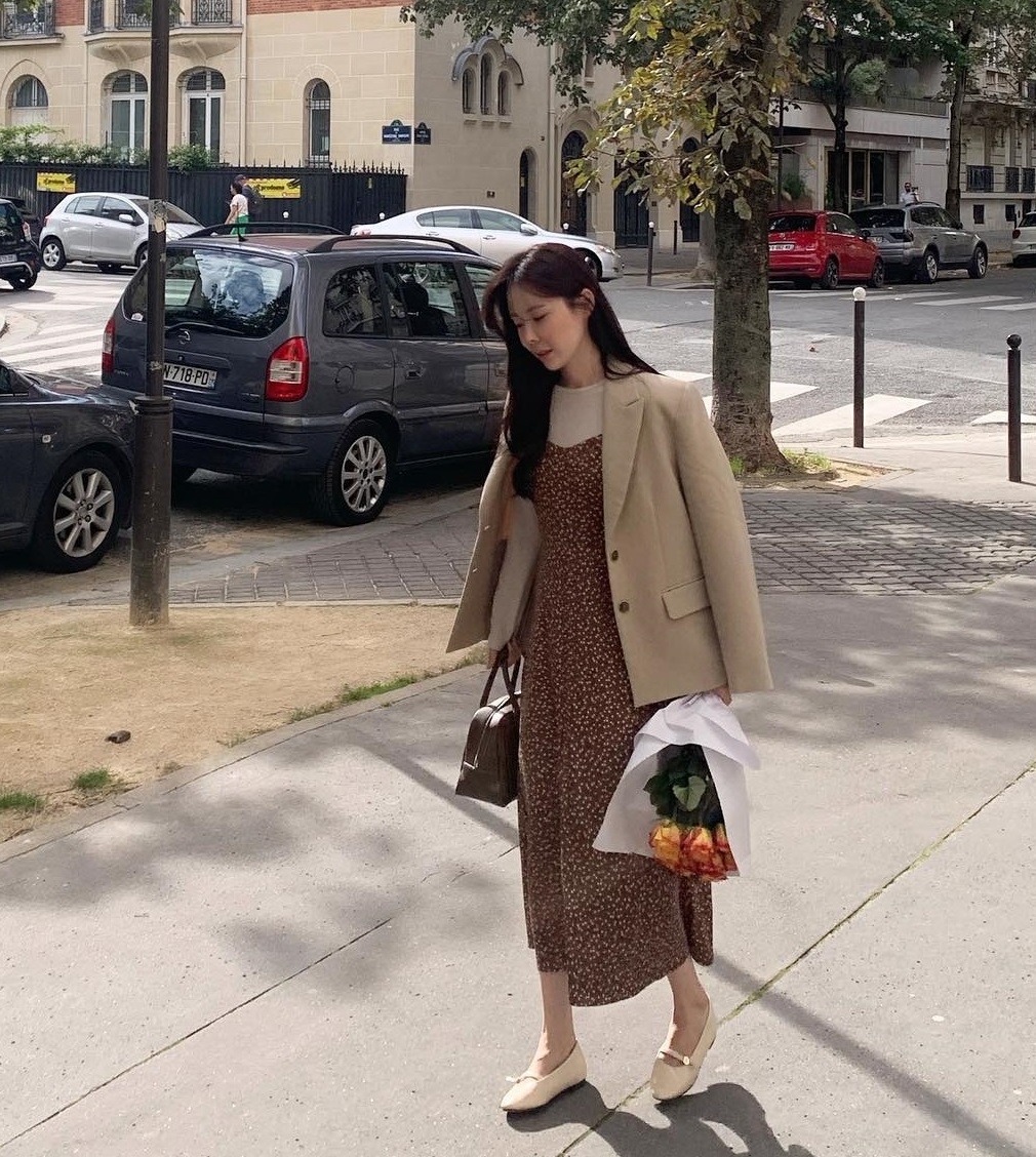 Tham khảo 10 cách diện blazer với váy để Tết gặp ai cũng được khen mặc đẹp-5