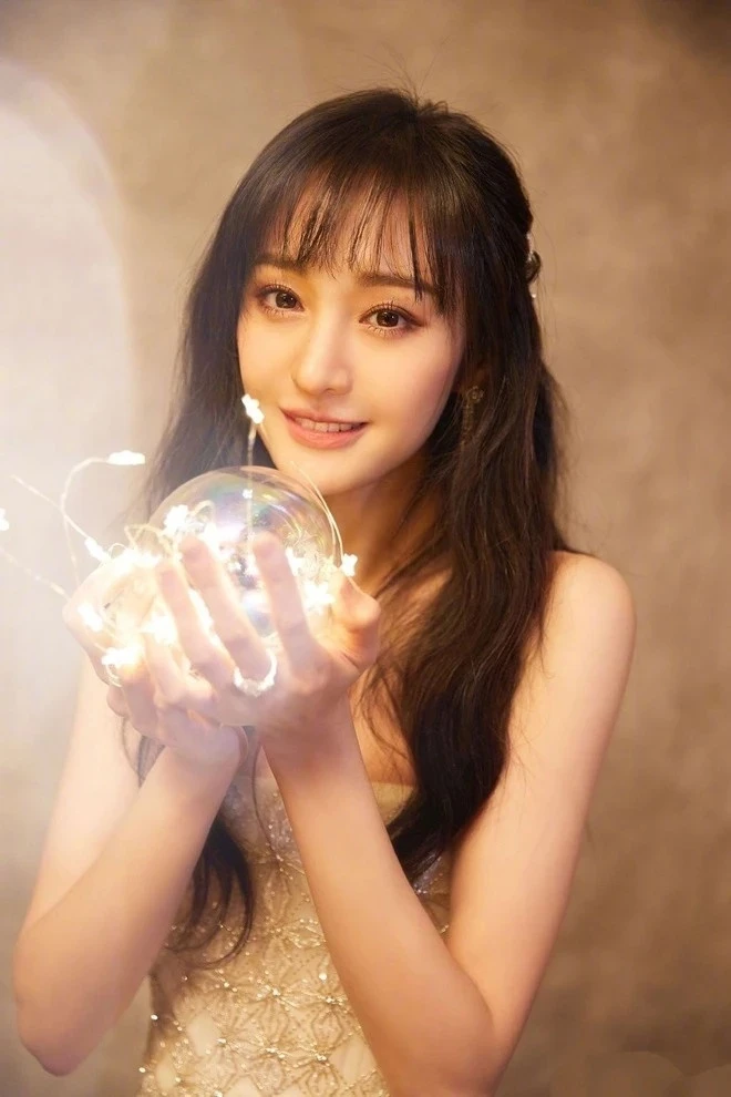 Trịnh Sảng nợ nần chồng chất, sống bằng tiền của cha mẹ-2