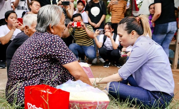 Mỹ Tâm ở tuổi 43: Không cần lấy chồng vẫn hạnh phúc, bí quyết tránh thị phi khi làm từ thiện-2