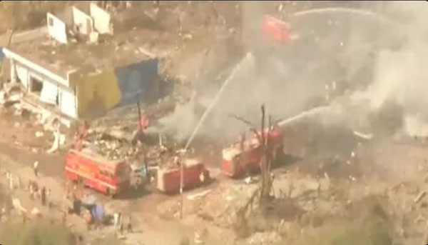 Nổ nhà máy pháo hoa tại Ấn Độ, gần 100 người thương vong-1