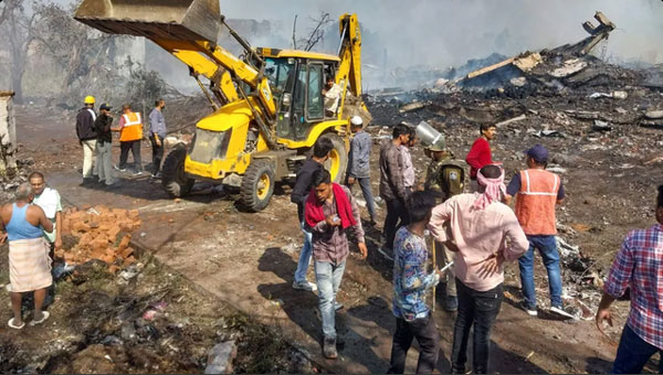 Nổ nhà máy pháo hoa tại Ấn Độ, gần 100 người thương vong-3