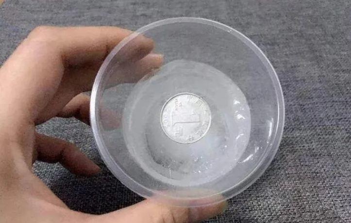 Người thông minh sẽ đặt một đồng xu trong tủ lạnh trước khi nghỉ Tết, biết lý do tôi liền học theo-2