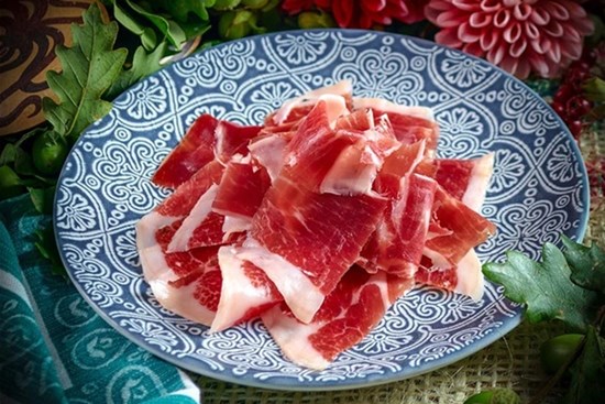 Món đùi heo xông khói giá trăm triệu cực