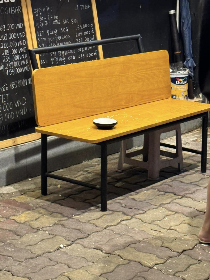 Đi ăn buffet ngày giáp Tết, khách tố bị nhân viên rắc muối đuổi vía: Chủ quán lên tiếng dỗi ngược rồi đòi thanh lý quán cho chị vừa lòng!-2