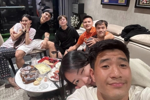 Năm đầu làm dâu, Doãn Hải My khoe mâm cỗ Tết sớm, toàn đặc sản Thái Bình-3