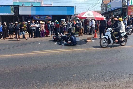 Xe khách lấn làn tông tử vong bé gái 3 tuổi trên đường về quê ăn Tết