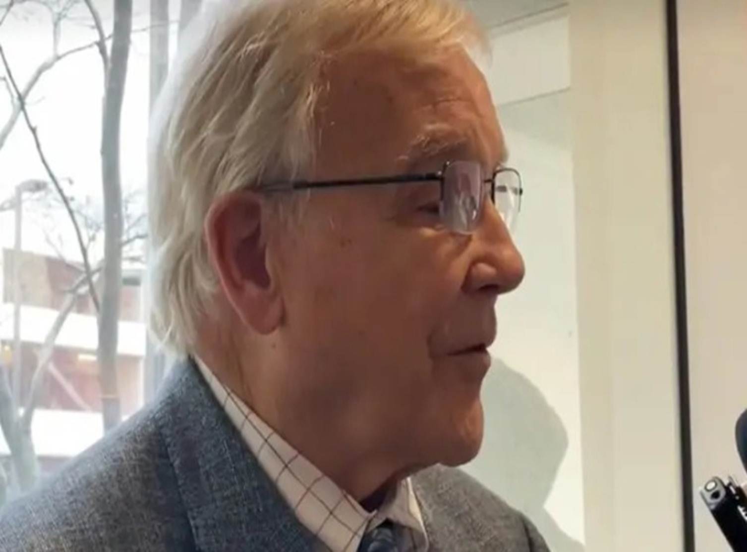 Vụ kỹ sư Google đánh chết vợ: Tên chồng 5 lần vắng mặt tại phiên tòa, luật sư bào chữa trả lời 5 vấn đề về nghi phạm-2