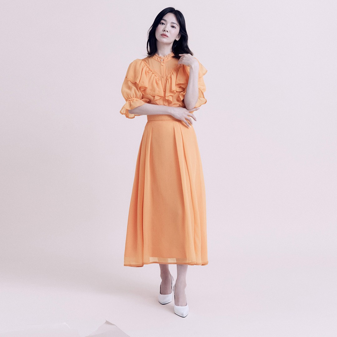 Mặc trang phục màu pastel trẻ trung và sang trọng như Song Hye Kyo với 9 công thức-7