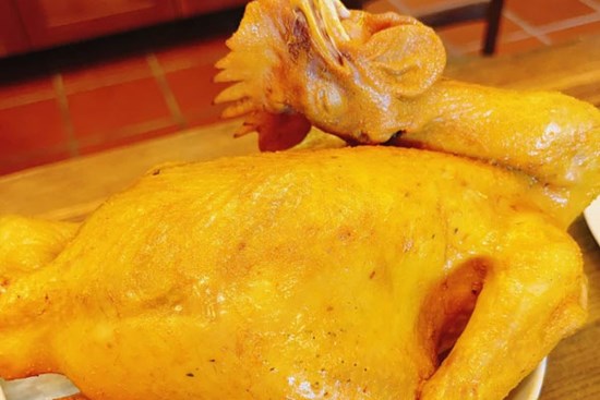 Luộc gà cúng ngon, không bị nứt da và đỏ xương cần nhớ kỹ 6 bước này