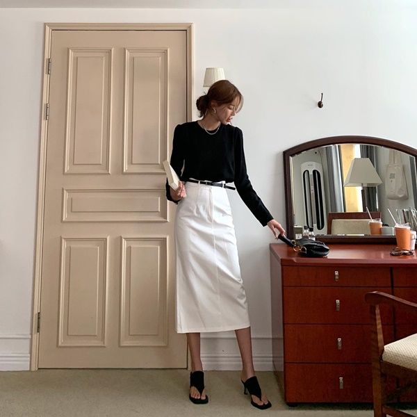 4 cách phối đồ với chân váy suông giúp chị em mặc đẹp xuyên Tết-4