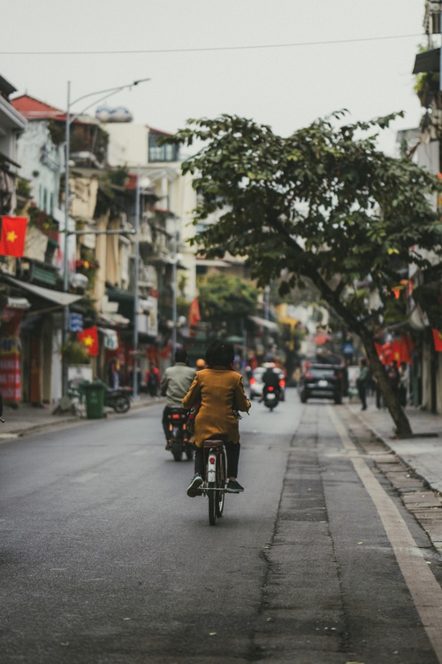 Hà Nội sáng sớm đầu tiên năm Giáp Thìn: Vắng vẻ lạ thường mà sao đẹp và yêu đến thế!-2