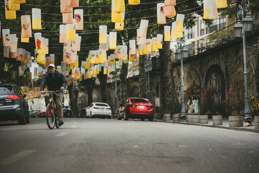 Hà Nội sáng sớm đầu tiên năm Giáp Thìn: Vắng vẻ lạ thường mà sao đẹp và yêu đến thế!-16