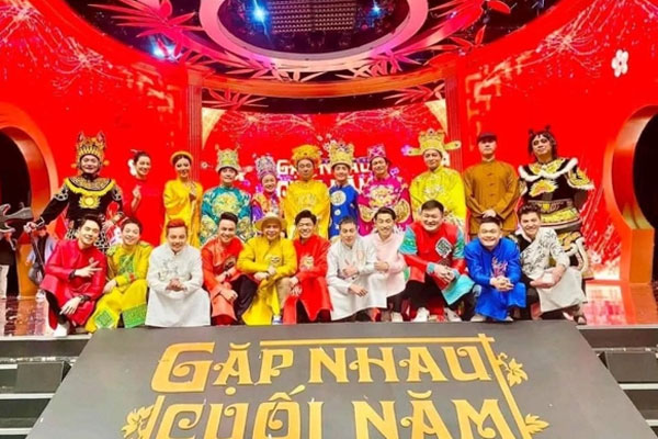 Táo Quân 2024: Sao nhân vật đồng tính cứ phải ẻo lả đến vậy?-6