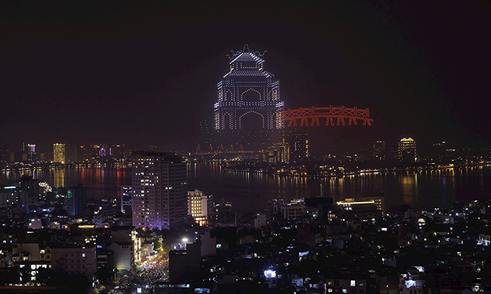 Lễ hội ánh sáng nghệ thuật Hà Nội: Sự trải nghiệm vừa đặc biệt, vừa ý nghĩa đêm giao thừa-4